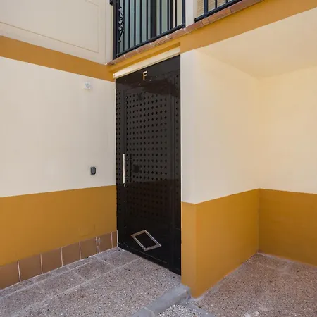 El De Adela Appartement *