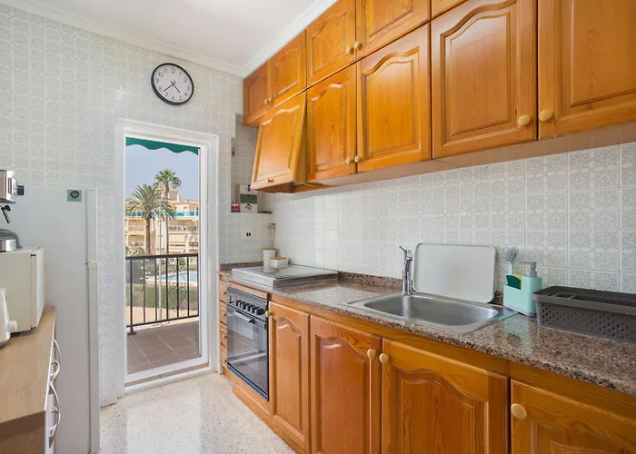 El De Adela Apartamento